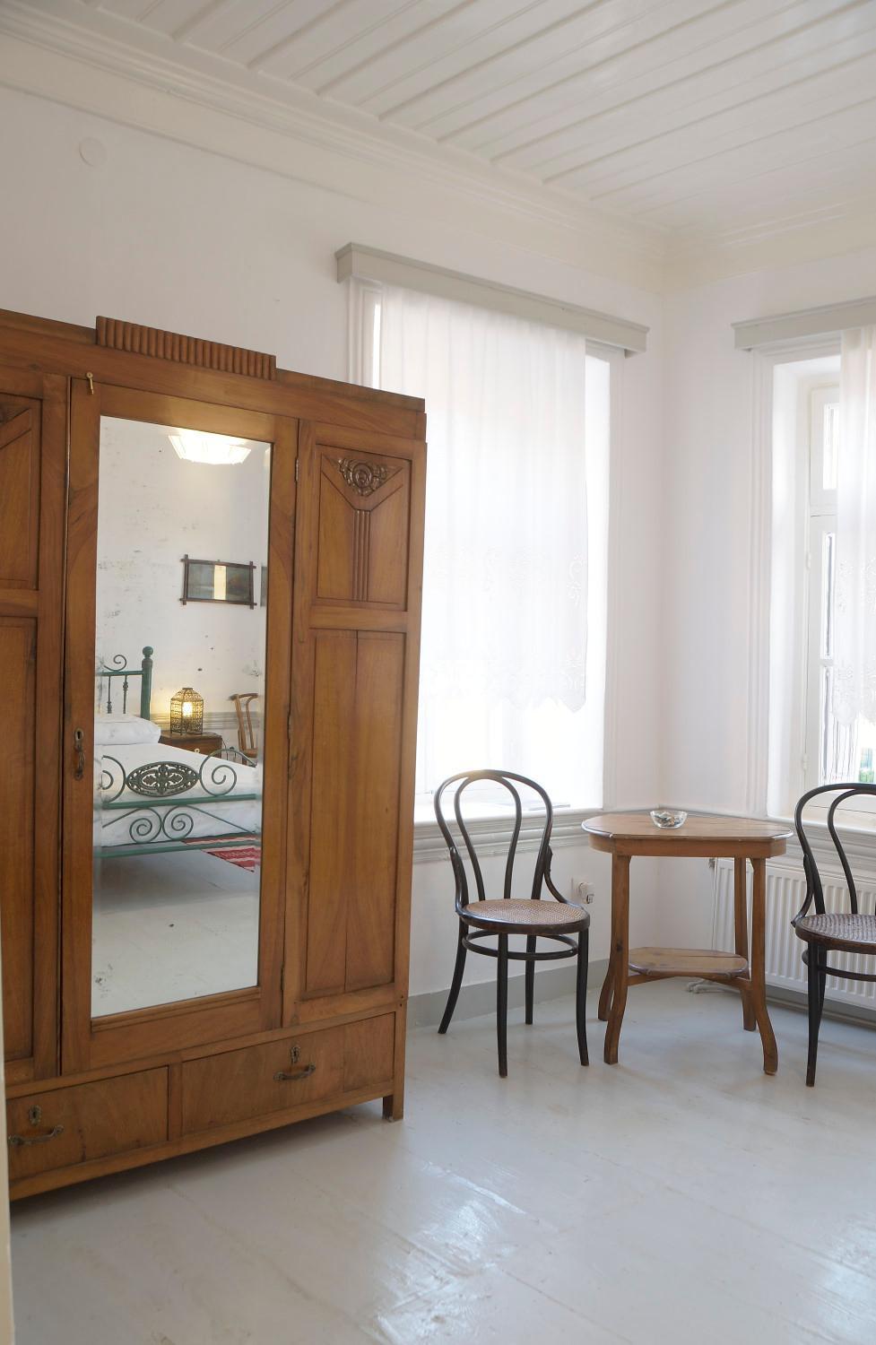 Soultana's Antique House *